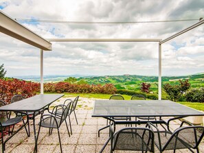 House | Dining - Belvilla by OYO Rose di Fratta 1-2-4 (Cupramontana)