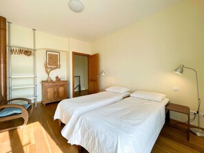 Apartamento | 3 quartos, individualmente mobiliados, ferros/tábuas de passar roupa