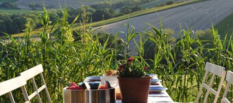 Belvilla by Oyo Amazing Apartment With Garden