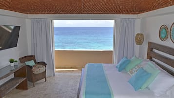Deluxe Apartment | 3 bedrooms, in-room safe, free WiFi, bed sheets