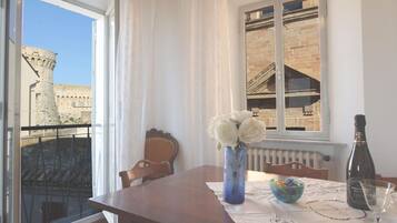 Rumah | Tempat makan