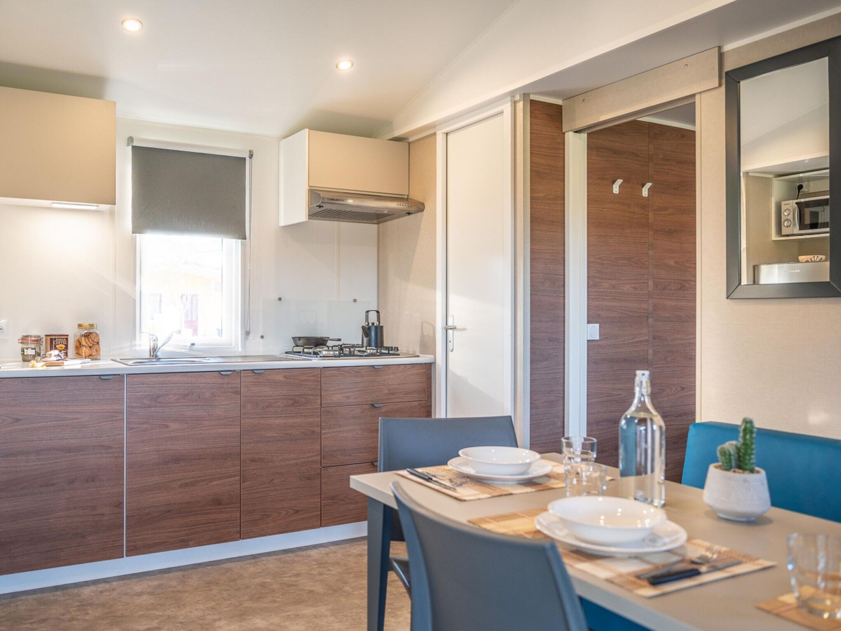 Casa mobile | Cucina privata | Frigorifero, microonde, macchina per tè/caffè