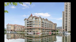 Unclassified image, 3 of 12, button - Fabulous Pool Level 2 Bedroom 2 Bath (Kelowna)