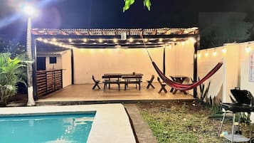 Kolam renang outdoor