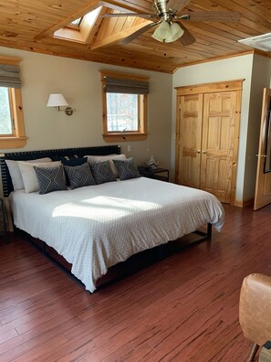 4 habitaciones, escritorio, cuna de viaje y wifi gratis 