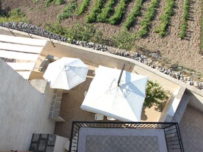 Apartment | Balcony - Belvilla by OYO Bilo 6 pax (Diso)