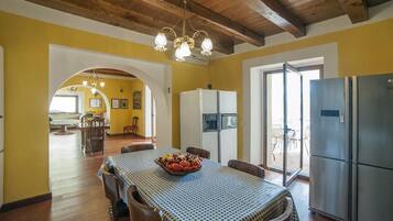 House | Private kitchen | Oven