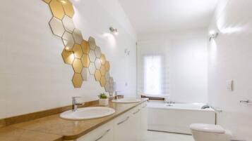 Villa | Badezimmer