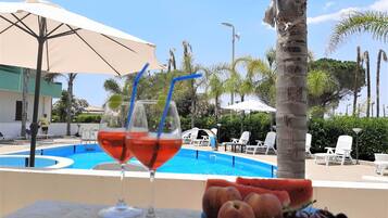 Apartemen | Kolam renang | Kolam renang outdoor