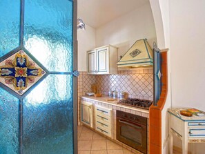 House | Private kitchen - Belvilla by OYO Beautiful Holiday Home With Garden (San Vito Lo Capo)