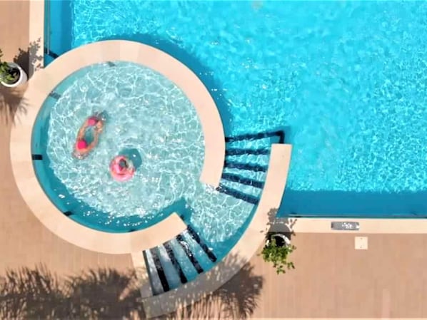 Appartement | Piscine | Piscine extérieure