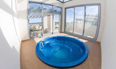 Marina Rey Apartments