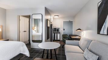 Down comforters, pillowtop beds, desk, laptop workspace