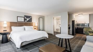 Studio Suite, 1 King Bed, Mobility Accessible, Kitchen (Communications) | Down duvets, pillow-top beds, desk, laptop workspace