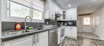 3 bedroom house near scugog lake
