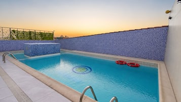 Rooftop pool