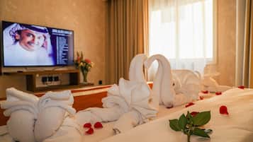 In-room safe, desk, laptop workspace, soundproofing