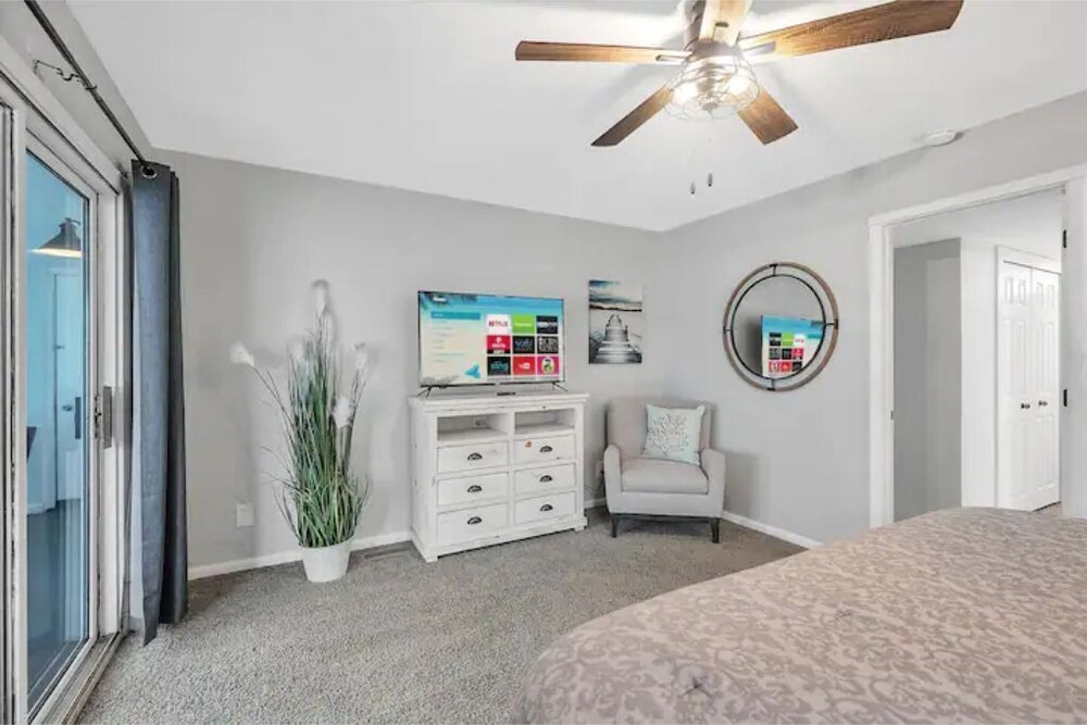 LakeHouse at Sunset Park Willoughby Vrbo