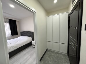 Comfort Condo | 2 bedrooms, premium bedding, free WiFi, bed sheets