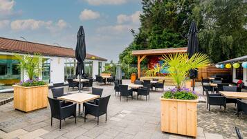 Chalet | Dining