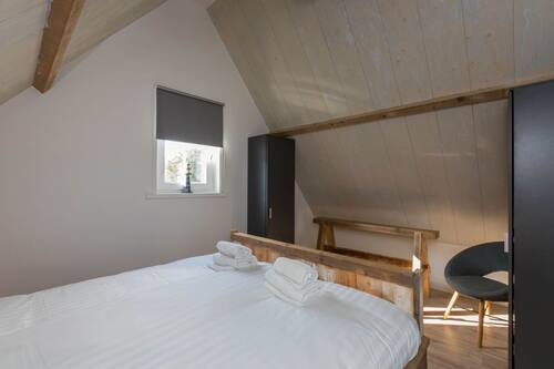 House | 2 bedrooms, individually furnished, bed sheets