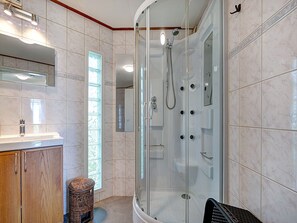 House | Bathroom