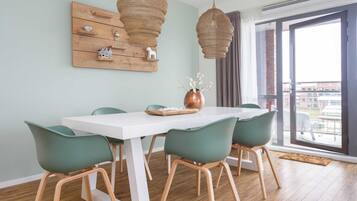 House | Dining