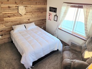 4 soverom, reiseseng for barn, wi-fi (inkludert) og sengetøy