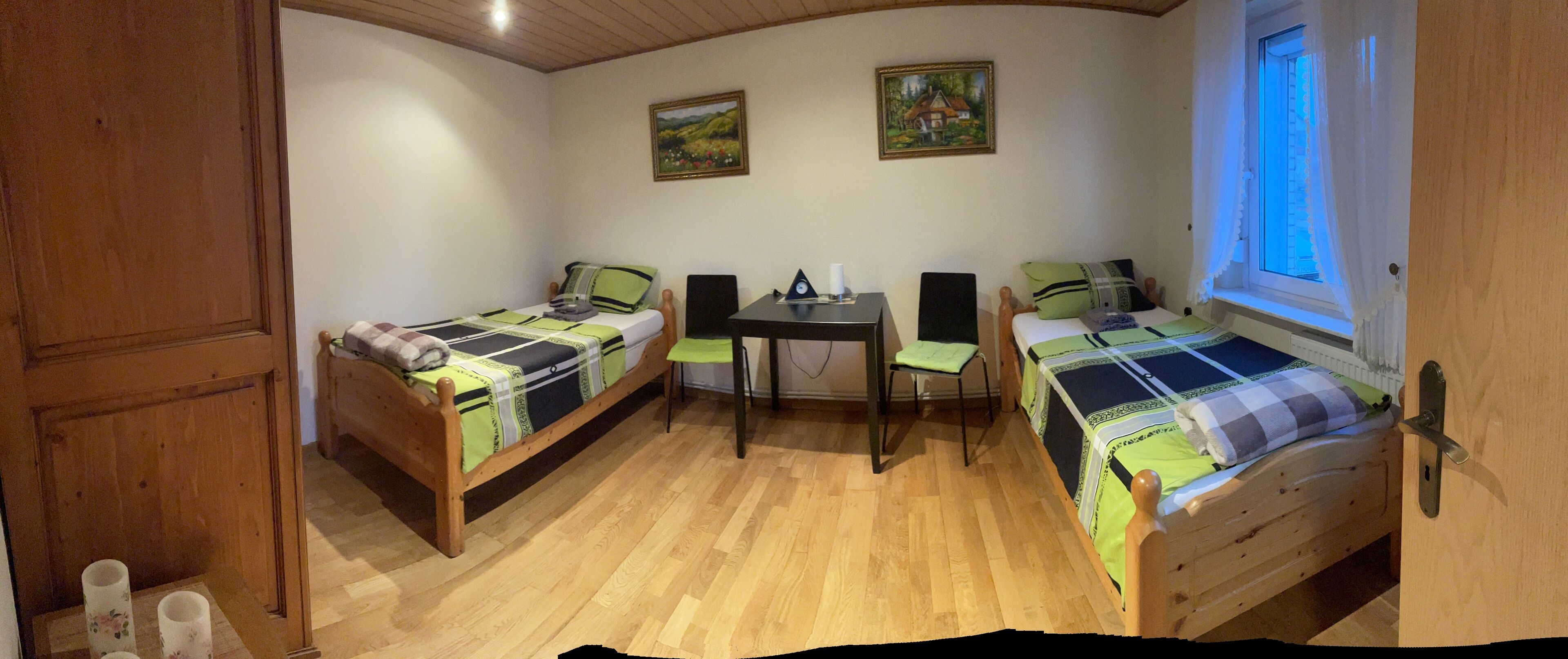 Basic Room | WiFi (free), individually furnished, bed sheets