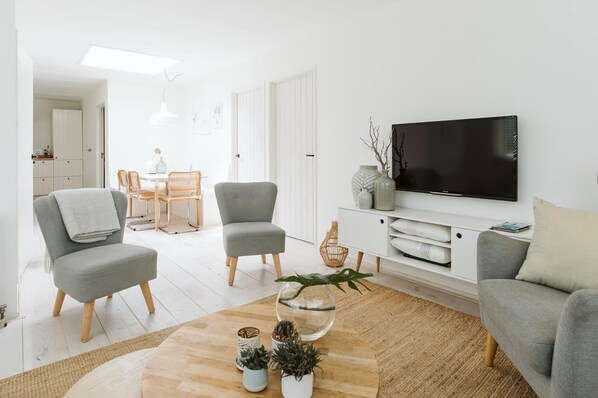 Living area - Beach House De Lichtboei 10 Minutes From the Beach (Ouddorp)