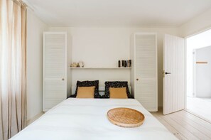 3 bedrooms, individually furnished - Beach House De Lichtboei 10 Minutes From the Beach (Ouddorp)