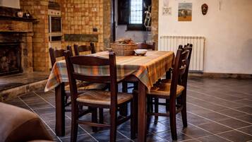 Rumah | Tempat makan
