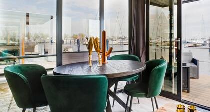 Modern Houseboat in Volendam With Shared Pool
