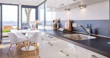 Houseboat Sneekermeer With Garden and Views
