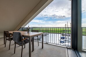 Apartment | Balkon