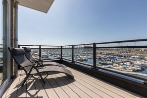 Apartment | Balcony - Apartment Sint Annaland With Marina Views (Sint-Annaland)