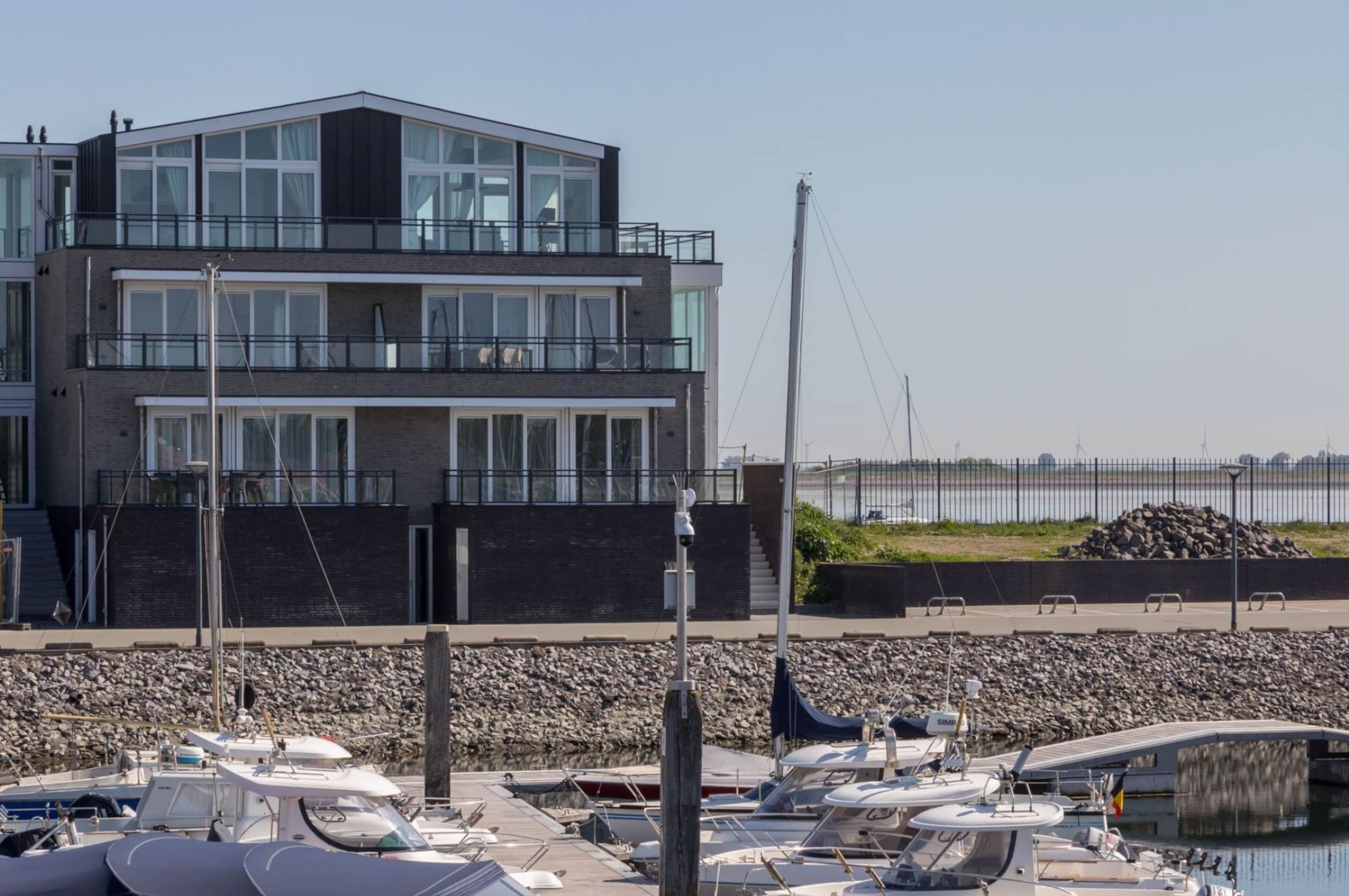 Apartemen | Marina