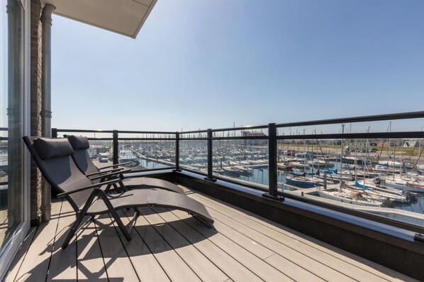 Apartment | Balcony