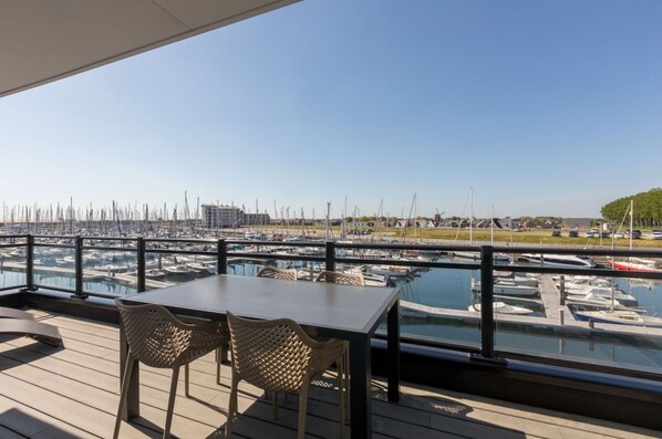 Apartment | Balkon