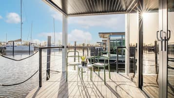 Mobile Home | Balcony