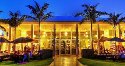Sunset Haven: Beach Isle House FL Keys MIA Marina