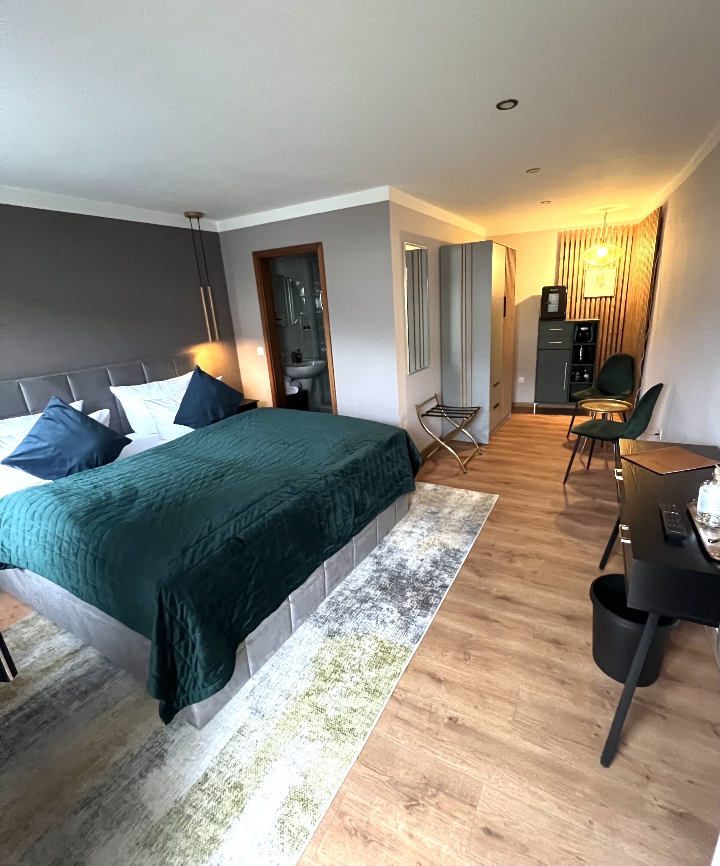 Classic Double Room, Ensuite (Zimmer Remise) | Room amenity