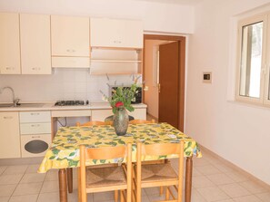 Apartment | Private kitchen - Amazing Apartment in Vieste (Vieste)
