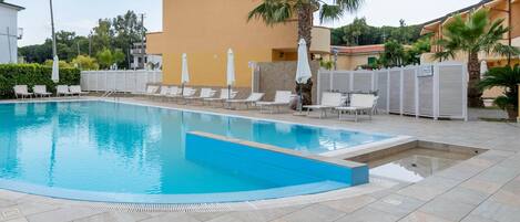 Villa | Pool | Outdoor pool
