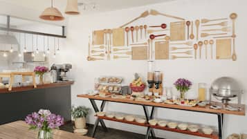 Gratis morgenmadsbuffet hver dag