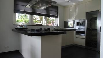 Biệt thự | Bếp riêng