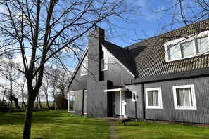 Villa | Exterior - Bergen Mountain Villa, Garden & Sea (Bergen)