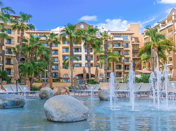 Outdoor pool, a heated pool - Located on the pristine medano beach (Cabo San Lucas)