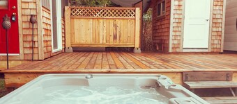 Frolander Bay Resort - Tiny Cottages