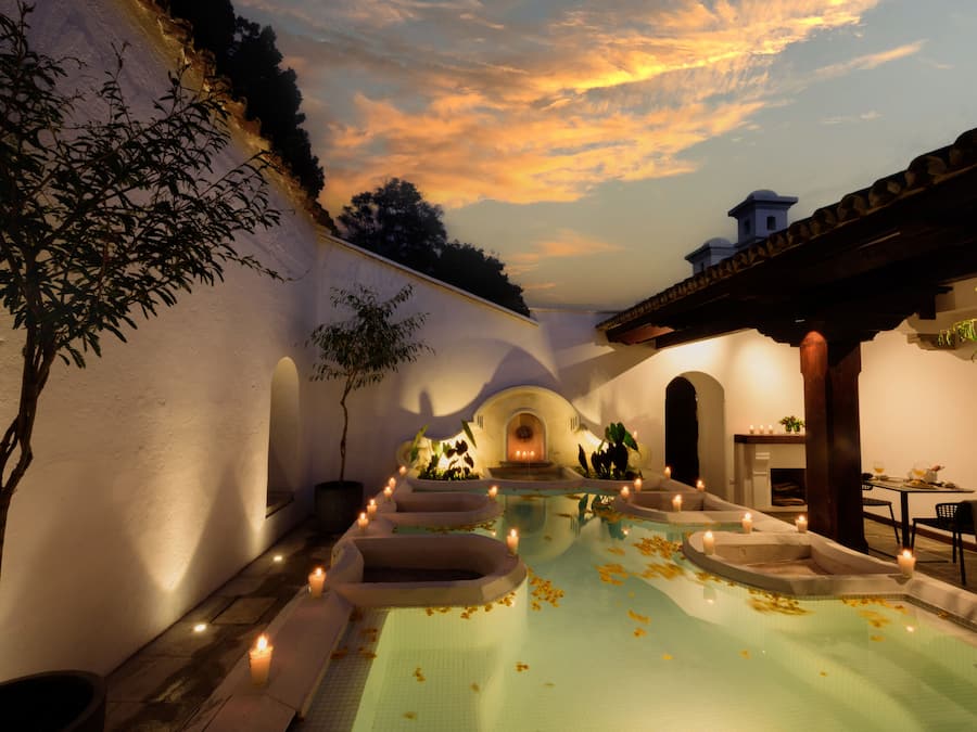 Comfort Suite, 1 King Bed | Terrace/patio